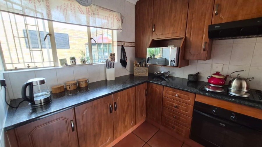 3 Bedroom Property for Sale in Terenure Gauteng