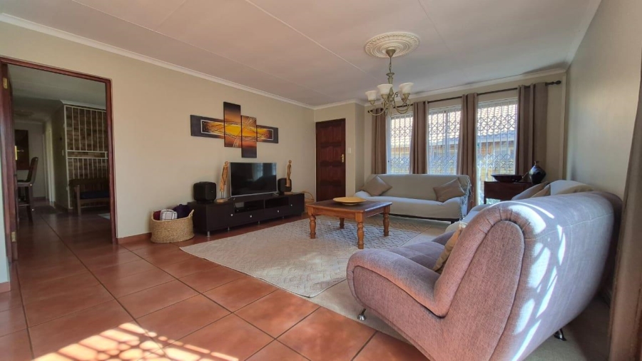 3 Bedroom Property for Sale in Terenure Gauteng