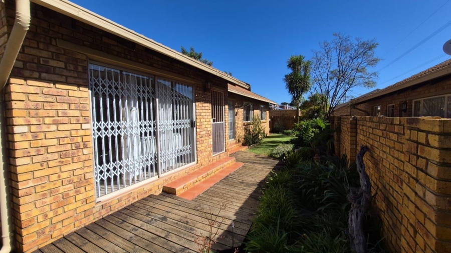 3 Bedroom Property for Sale in Terenure Gauteng