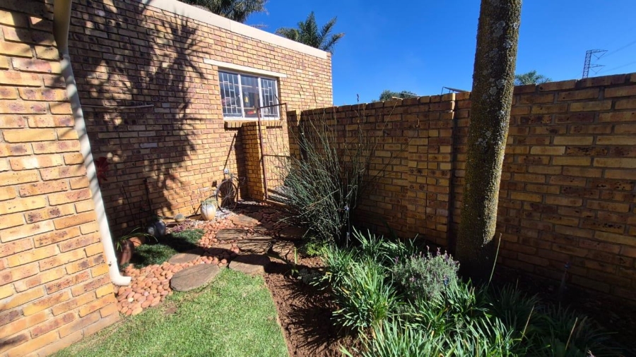 3 Bedroom Property for Sale in Terenure Gauteng