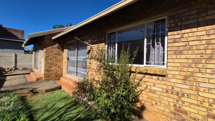 3 Bedroom Property for Sale in Terenure Gauteng