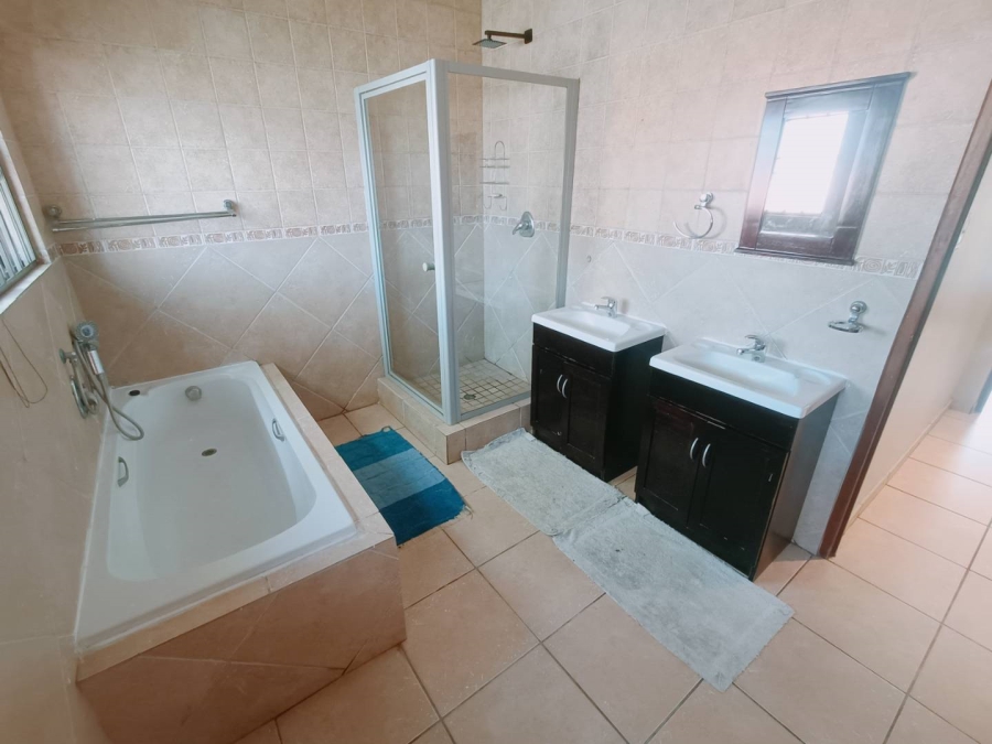 4 Bedroom Property for Sale in Amberfield Ridge Gauteng