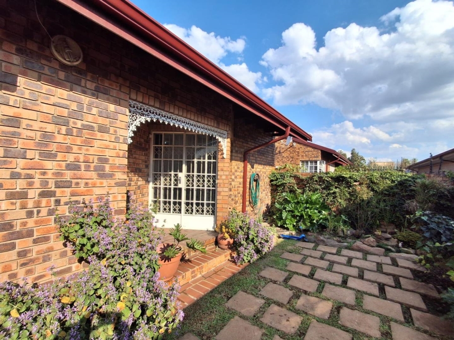 3 Bedroom Property for Sale in Alberton Gauteng