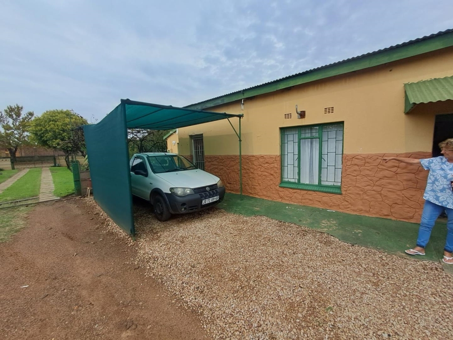 6 Bedroom Property for Sale in Riversdale Gauteng