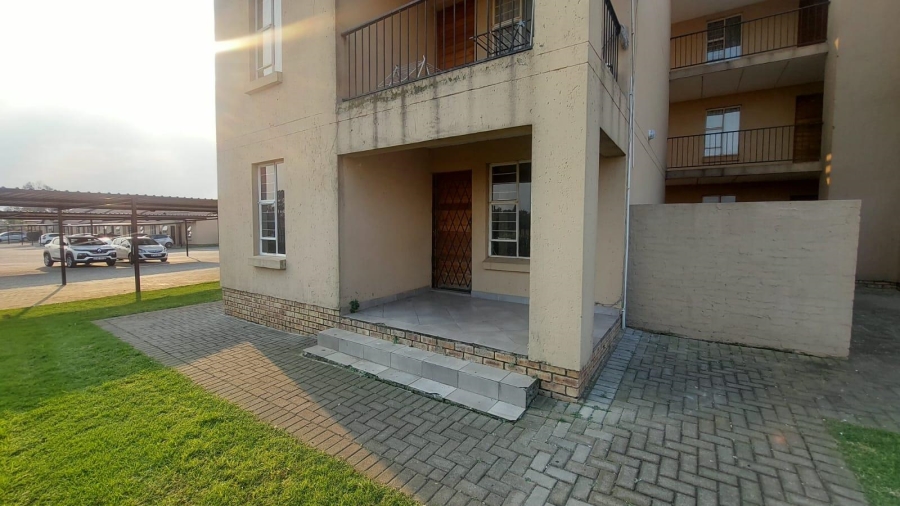 2 Bedroom Property for Sale in Albertsdal Gauteng
