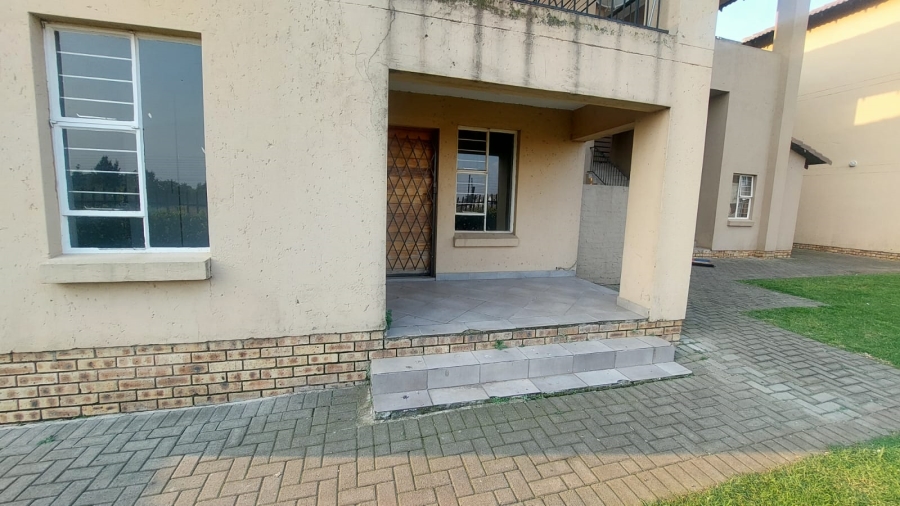 2 Bedroom Property for Sale in Albertsdal Gauteng