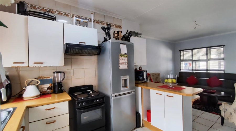 2 Bedroom Property for Sale in New Redruth Gauteng