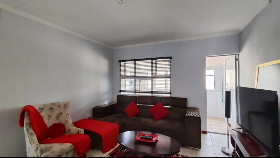 2 Bedroom Property for Sale in New Redruth Gauteng