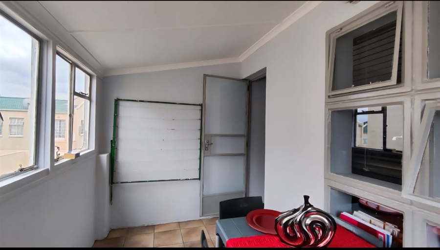 2 Bedroom Property for Sale in New Redruth Gauteng