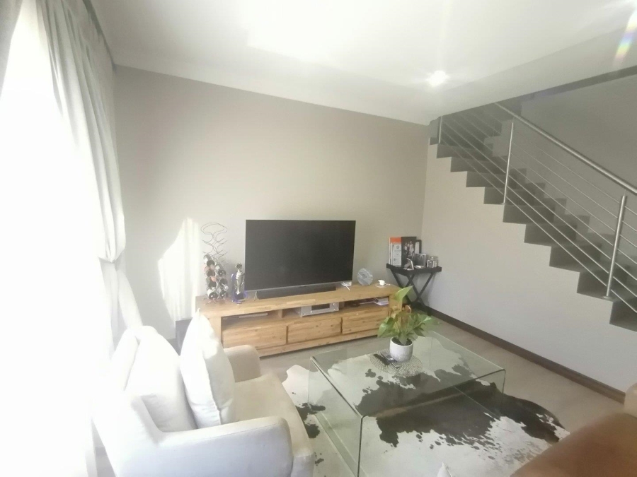 3 Bedroom Property for Sale in Annlin Gauteng