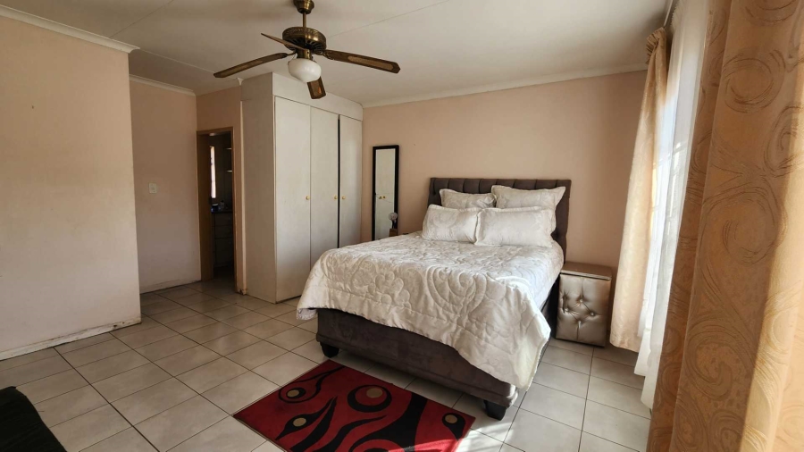 To Let 3 Bedroom Property for Rent in Ninapark Gauteng