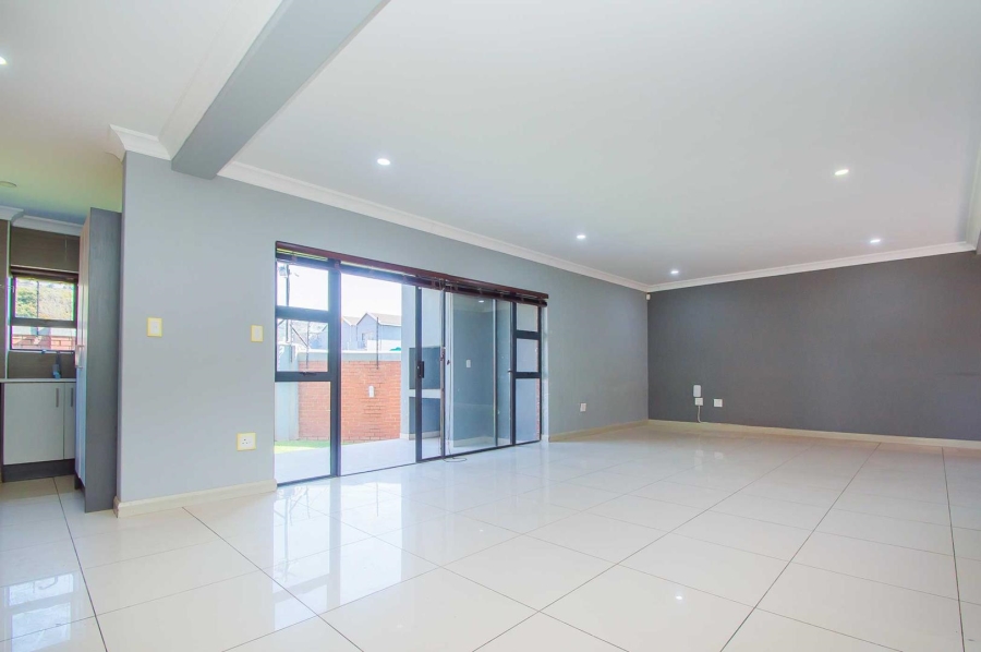 4 Bedroom Property for Sale in Willowbrook Gauteng
