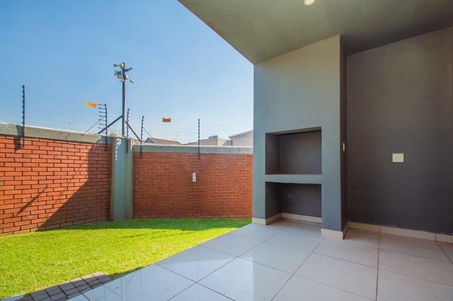 4 Bedroom Property for Sale in Willowbrook Gauteng