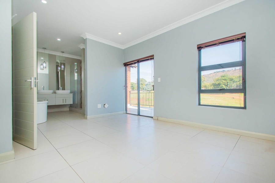 4 Bedroom Property for Sale in Willowbrook Gauteng