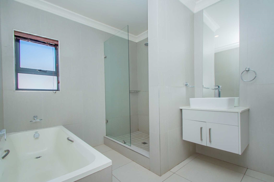 4 Bedroom Property for Sale in Willowbrook Gauteng