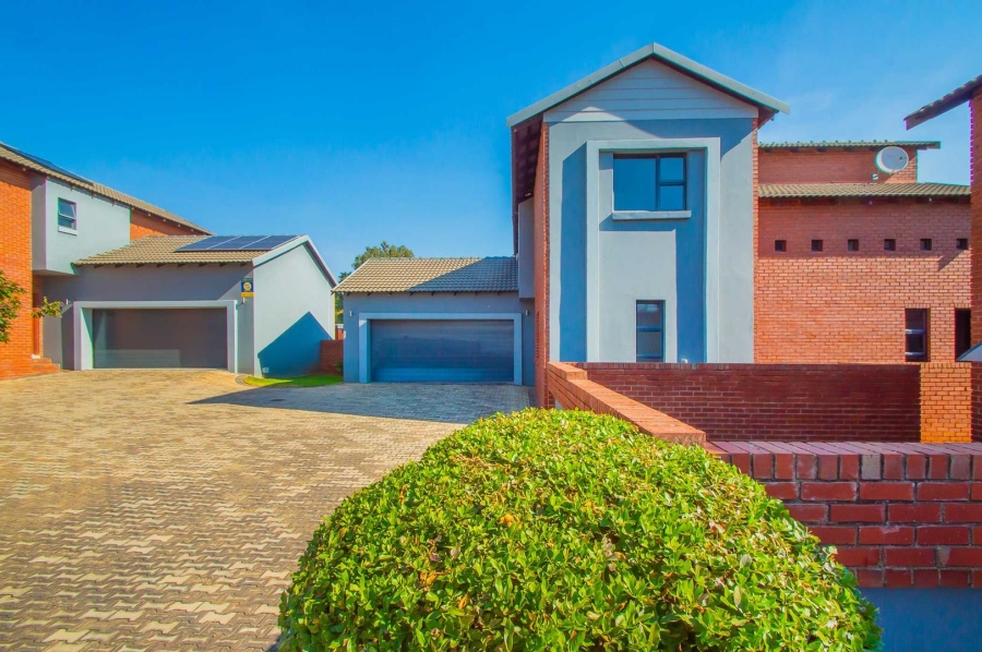 4 Bedroom Property for Sale in Willowbrook Gauteng