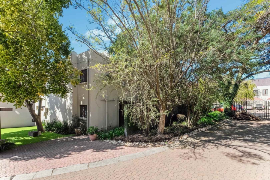 1 Bedroom Property for Sale in Lonehill Gauteng