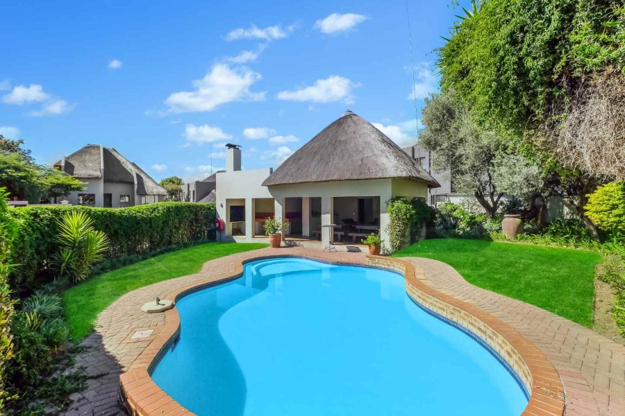1 Bedroom Property for Sale in Lonehill Gauteng