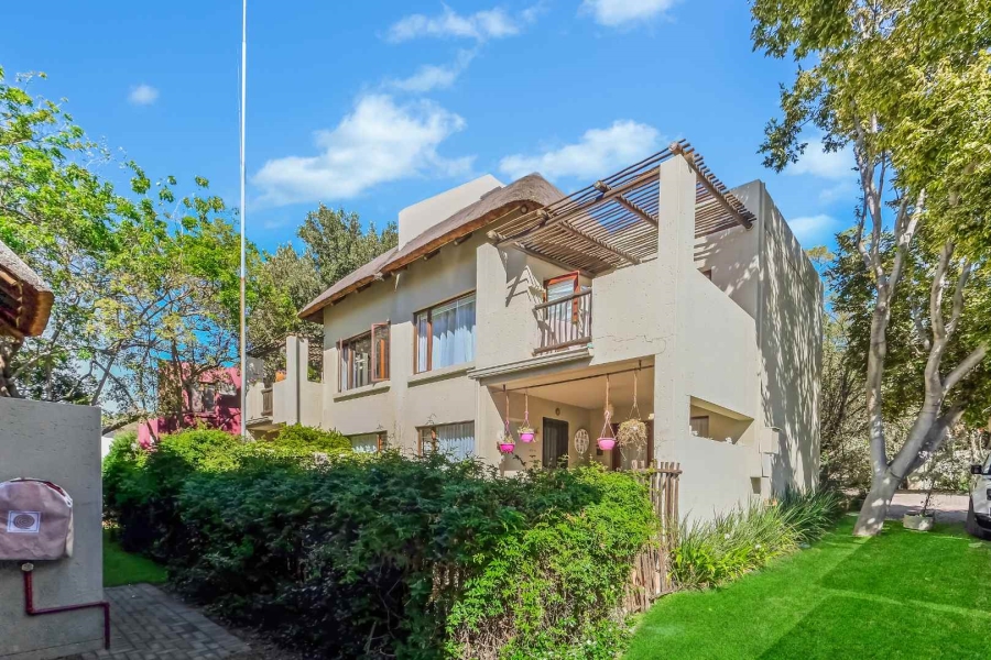 1 Bedroom Property for Sale in Lonehill Gauteng