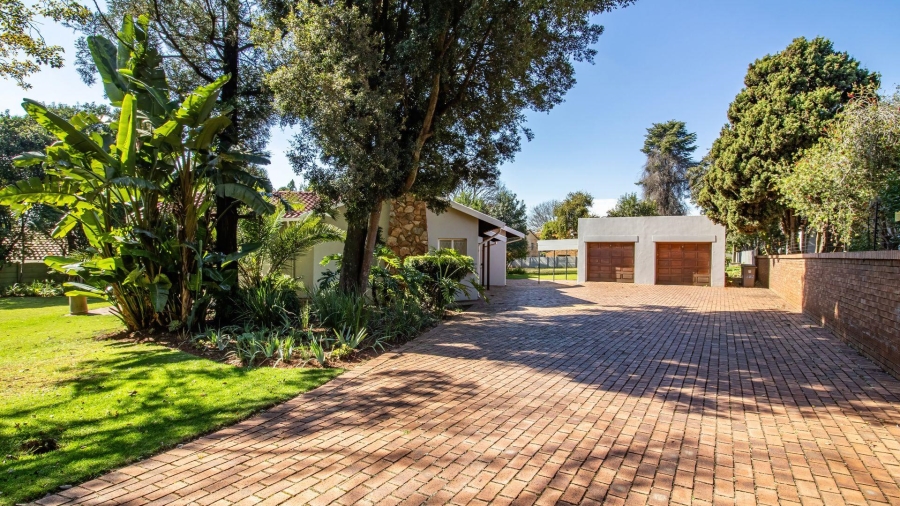 To Let 4 Bedroom Property for Rent in Fairland Gauteng