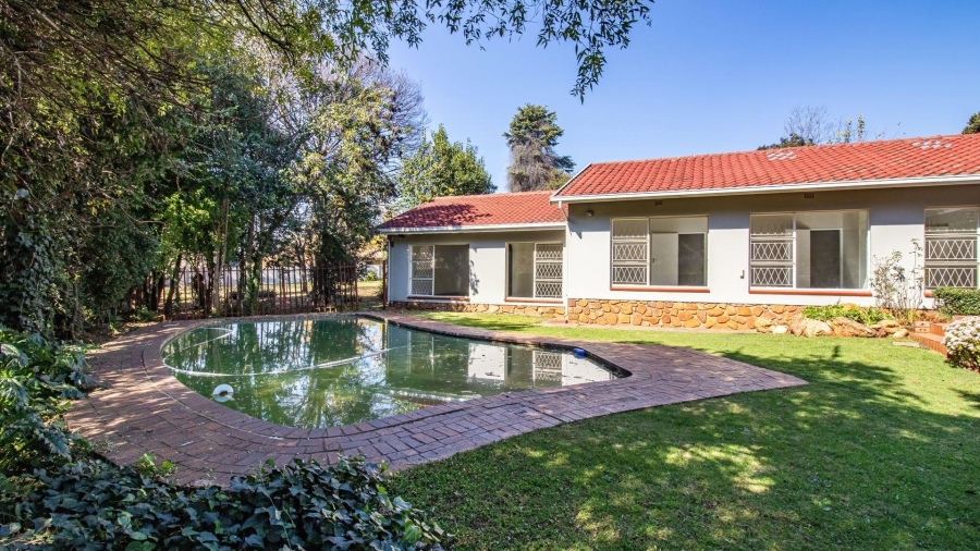 To Let 4 Bedroom Property for Rent in Fairland Gauteng