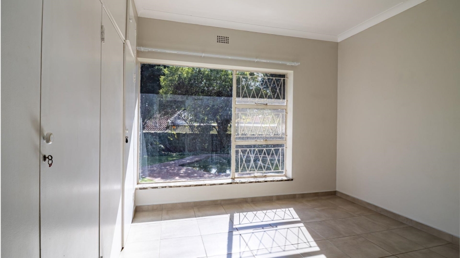 To Let 4 Bedroom Property for Rent in Fairland Gauteng