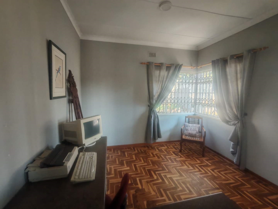 To Let Commercial Property for Rent in Lyttelton Manor Gauteng