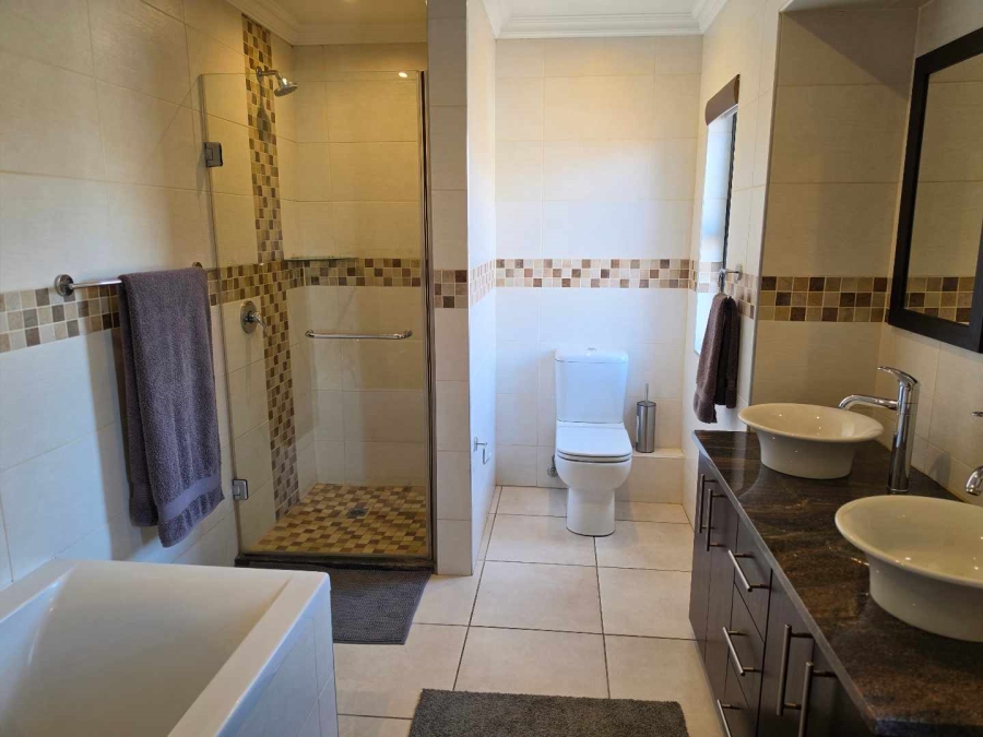2 Bedroom Property for Sale in Ebotse Golf Estate Gauteng