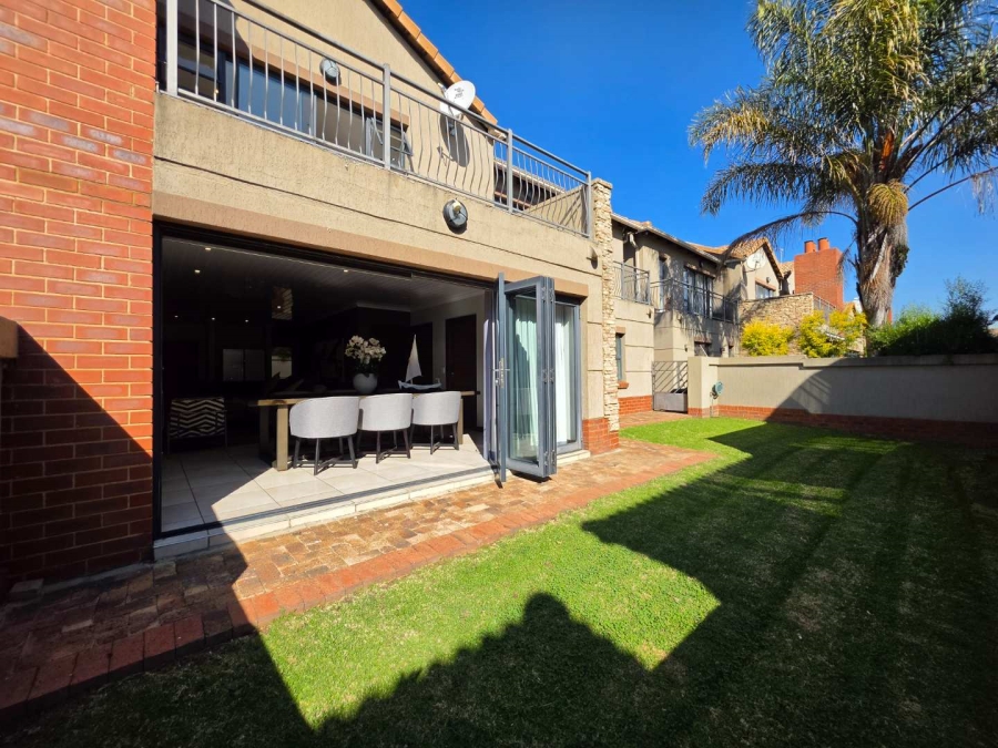2 Bedroom Property for Sale in Ebotse Golf Estate Gauteng