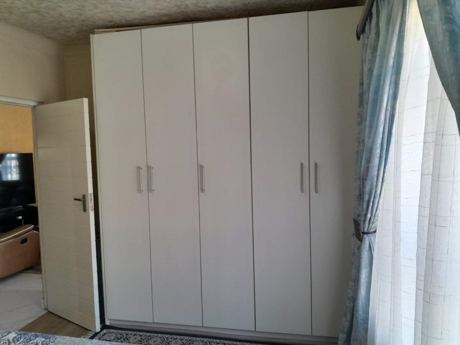 3 Bedroom Property for Sale in South Hills Gauteng