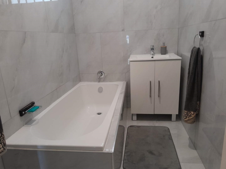 3 Bedroom Property for Sale in South Hills Gauteng