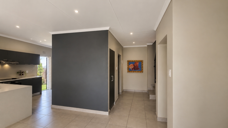 3 Bedroom Property for Sale in Lion Pride Gauteng