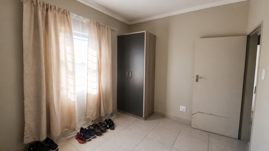 3 Bedroom Property for Sale in Lion Pride Gauteng