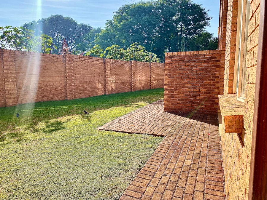To Let 2 Bedroom Property for Rent in Annlin Gauteng