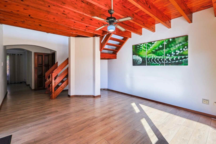 3 Bedroom Property for Sale in Faerie Glen Gauteng