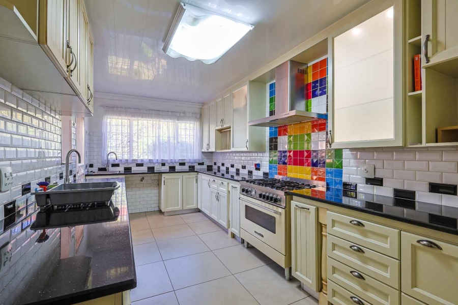3 Bedroom Property for Sale in Faerie Glen Gauteng