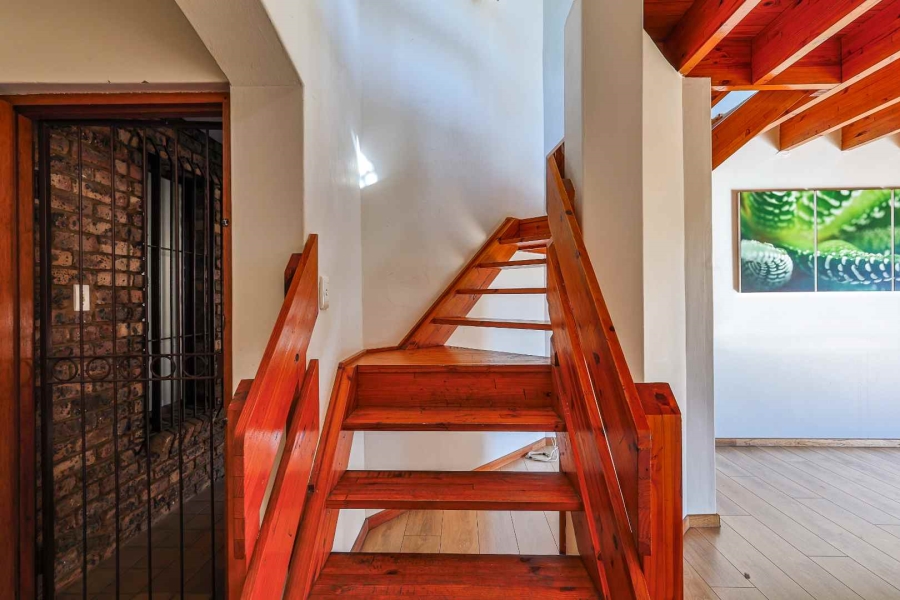 3 Bedroom Property for Sale in Faerie Glen Gauteng