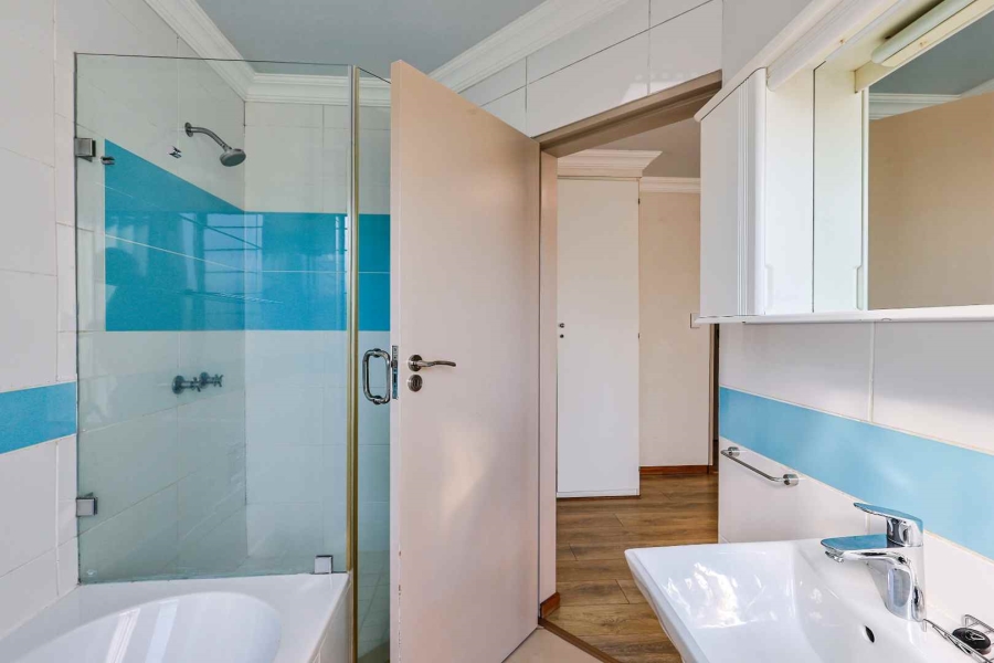 3 Bedroom Property for Sale in Faerie Glen Gauteng