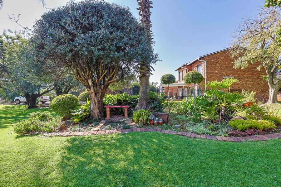3 Bedroom Property for Sale in Faerie Glen Gauteng