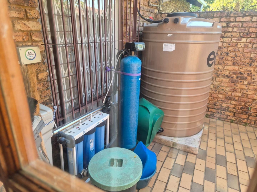 3 Bedroom Property for Sale in Faerie Glen Gauteng