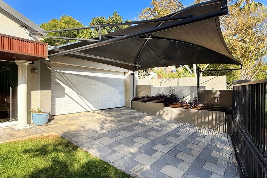 3 Bedroom Property for Sale in Fourways Gauteng