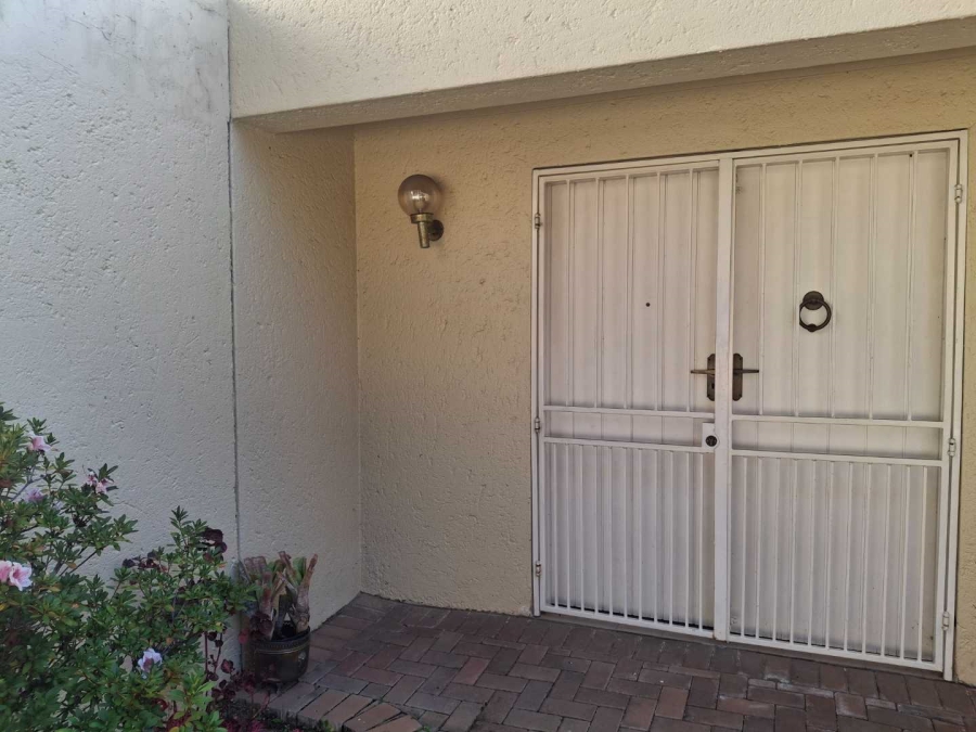 2 Bedroom Property for Sale in Morningside Gauteng