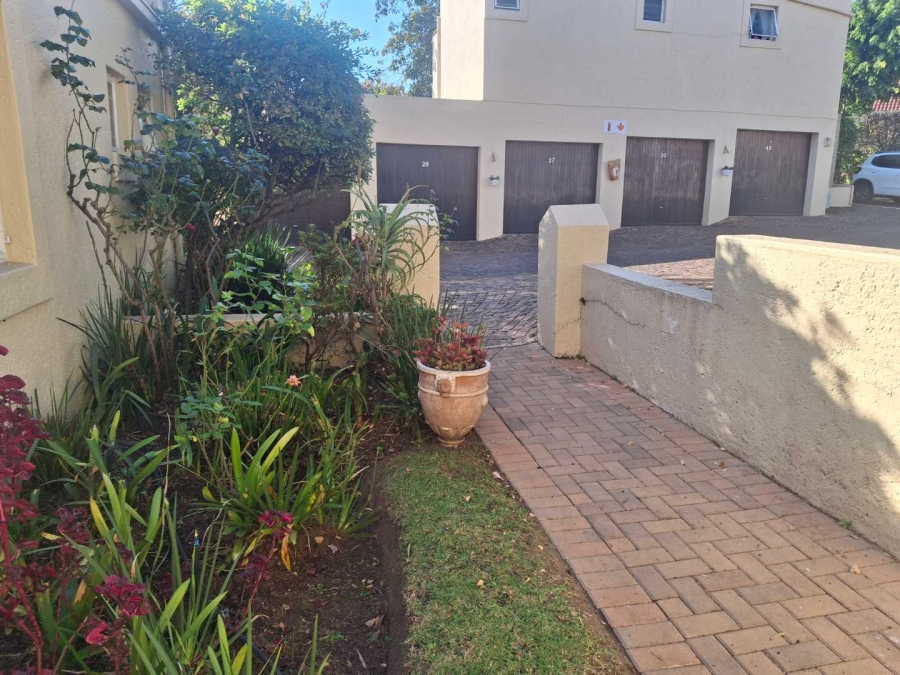 2 Bedroom Property for Sale in Morningside Gauteng