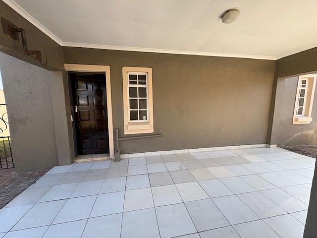 2 Bedroom Property for Sale in Sherwood Gardens Gauteng