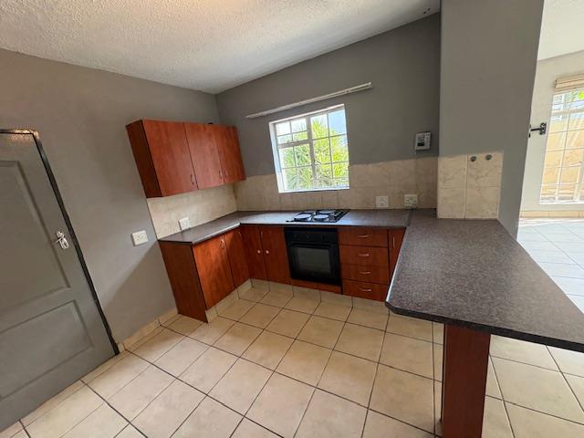 2 Bedroom Property for Sale in Sherwood Gardens Gauteng
