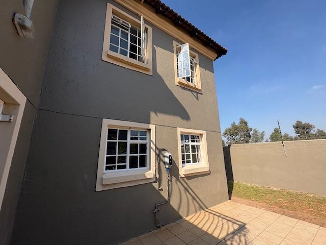 2 Bedroom Property for Sale in Sherwood Gardens Gauteng
