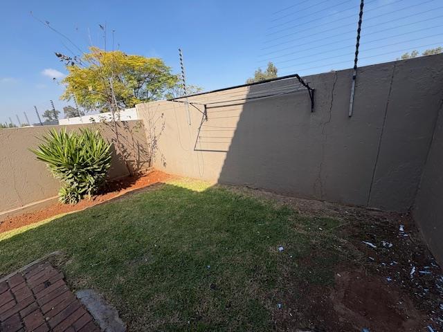 2 Bedroom Property for Sale in Sherwood Gardens Gauteng