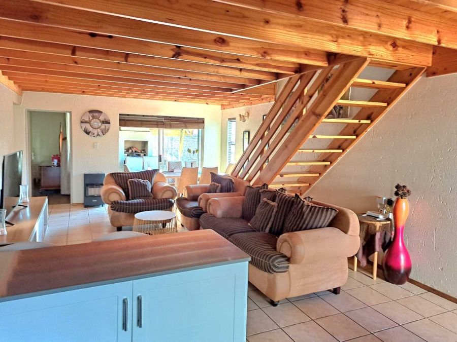 4 Bedroom Property for Sale in Ravenswood Gauteng
