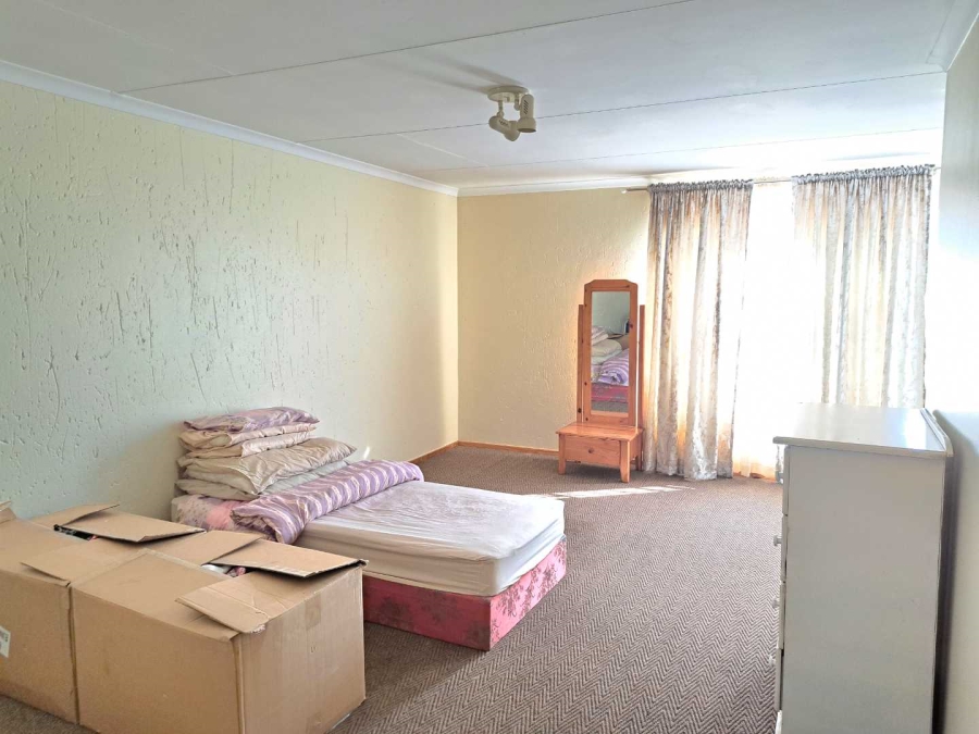 4 Bedroom Property for Sale in Ravenswood Gauteng