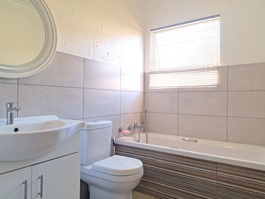 4 Bedroom Property for Sale in Ravenswood Gauteng